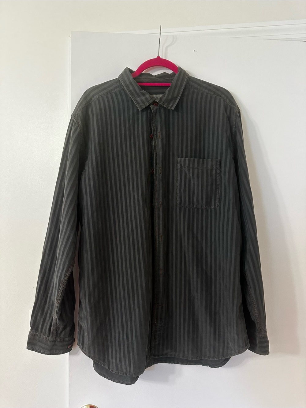 The Territory Ahead Dark Gray button down | 100% cotton